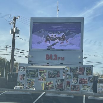 Snappy's - Free drive-in movie - Burgers Near Me - Las Vegas, Nevada Snappy's - Free drive-in movie - Burgers Near Me - Las Vegas, Nevada