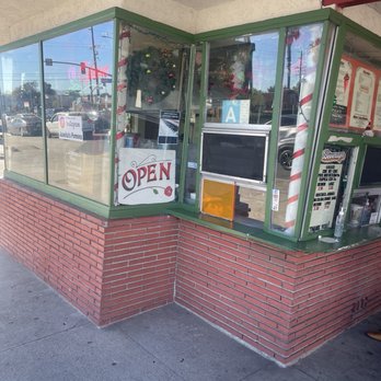 Juanita's Drive In - Front - Mexican Near Me - Pomona, California