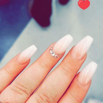 Gilroy Nails - Thao is my girl! Always does a great job! These were my nails for my wedding! - Nail Salons Near Me - Gilroy, California