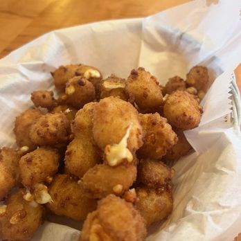 Brass Ring Bar & Restaurant - Cheddar Cheese Curds - American Near Me - Madison, Wisconsin
