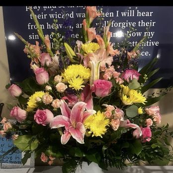 Robert Florist - Florists Near Me - Palmdale, California Robert Florist - Florists Near Me - Palmdale, California