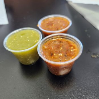 Taqueria El Tapatio - Salsas. - Mexican Near Me - Burbank, California