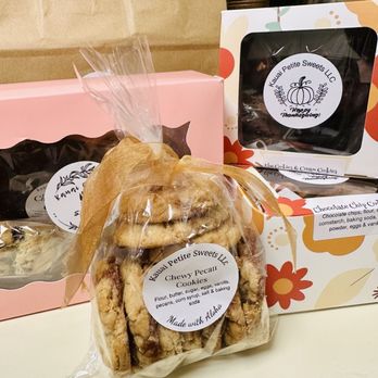 Kauai Petite Sweets - All the items were beautifully packaged for sharing but my husband said, NO! He ate all this and I shared the Anahola Granola instead. - Bakeries Near Me - Koloa, Hawaii