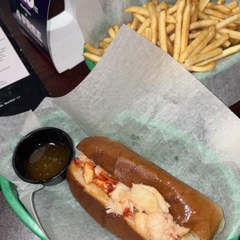 Lobstah On A Roll - Lobstah Roll 3OZ - Seafood Near Me - Boston, Massachusetts Lobstah On A Roll - Lobstah Roll 3OZ - Seafood Near Me - Boston, Massachusetts