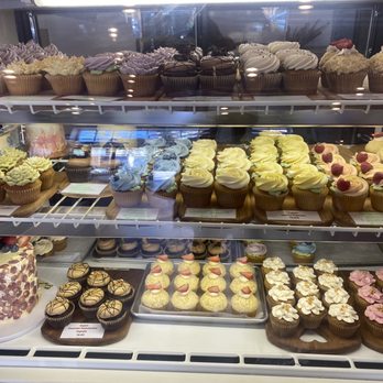 Valentine Sweets - Patisserie/Cake Shop Near Me - Pasadena, California
