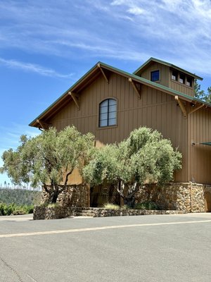 Pride Mountain Vineyards by null