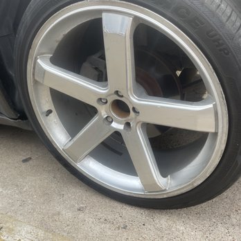 Firestone Complete Auto Care - Rim cap lost - Tires Near Me - Austin, Texas Firestone Complete Auto Care - Rim cap lost - Tires Near Me - Austin, Texas
