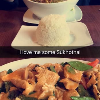 Sukho Thai - Chicken gaeng panang and khal soi beef in background. - Thai Near Me - Toronto, Ontario Sukho Thai - Chicken gaeng panang and khal soi beef in background. - Thai Near Me - Toronto, Ontario