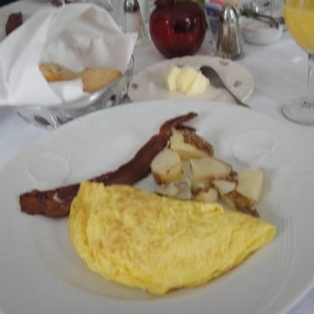 Three Mountain Inn - Great breakfast at the inn - Hotels Near Me Three Mountain Inn - Great breakfast at the inn - Hotels Near Me
