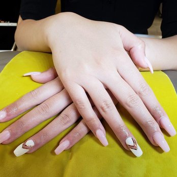 Solara Nail Bar - Nail Salons Near Me - Seal Beach, California