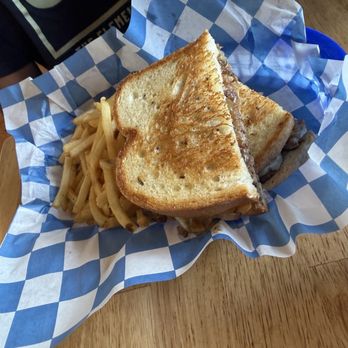 Country Store and Cafe - Burger - Breakfast & Brunch Near Me - Lutz, Florida Country Store and Cafe - Burger - Breakfast & Brunch Near Me - Lutz, Florida