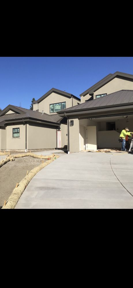 Slide of Roberts Roofing