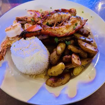 Barking Crab - Seafood Near Me - Boston, Massachusetts