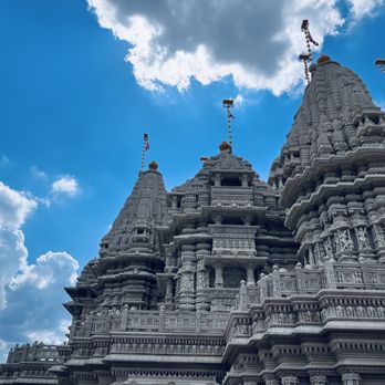 BAPS Swaminarayan Akshardham - "Don't try to see God, but act in such a way that God will want to see you." - Hindu Temples Near Me - Robbinsville, New Jersey