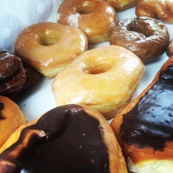 Resch's Bakery - Assorted doughnuts - Donuts Near Me - Gahanna, Ohio Resch's Bakery - Assorted doughnuts - Donuts Near Me - Gahanna, Ohio