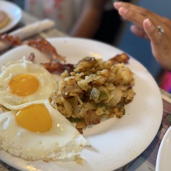 Southern Pancake and Waffle House - Breakfast & Brunch Near Me - Williamsburg, Virginia Southern Pancake and Waffle House - Breakfast & Brunch Near Me - Williamsburg, Virginia
