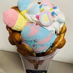 DIY Boba Tea - Bubble waffle cotton candy ice cream and marshmallows