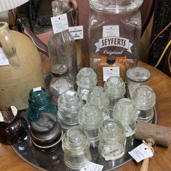 Red Barn Mall - Antiques Near Me - Louisville, Kentucky Red Barn Mall - Antiques Near Me - Louisville, Kentucky
