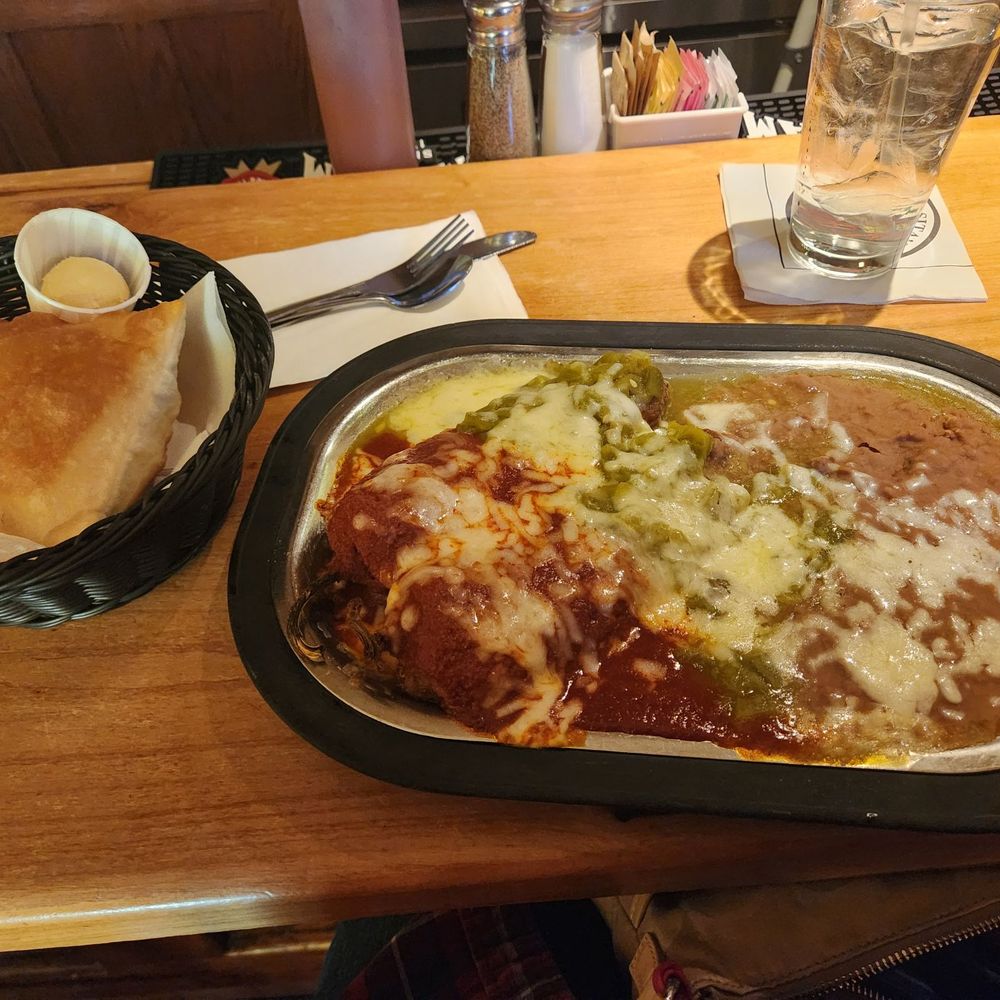Tomasita's - Chili rellenos - New Mexican Cuisine Near Me - Santa Fe, New Mexico Tomasita's - Chili rellenos - New Mexican Cuisine Near Me - Santa Fe, New Mexico