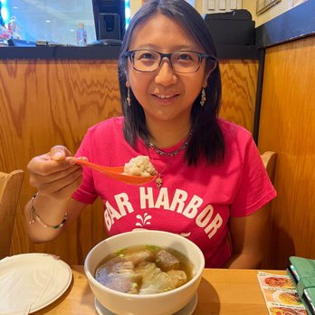 Duck Wong - Eating pork shrimp wonton soup - Cantonese Near Me - Brooklyn, New York