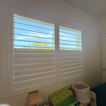 805 Shutters-Shades-Blinds - Hidden tilt, split tilt - Shades & Blinds Near Me 805 Shutters-Shades-Blinds - Hidden tilt, split tilt - Shades & Blinds Near Me