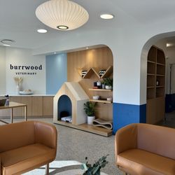Burrwood Veterinary - Burrwood Vet foyer
