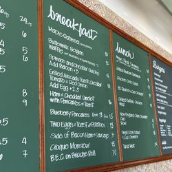 Pelville Coffee & Pastry
