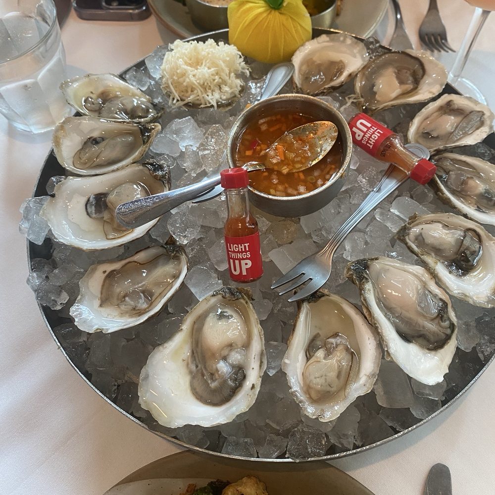 Graffiti Raw - Oysters - Seafood Near Me - Houston, Texas