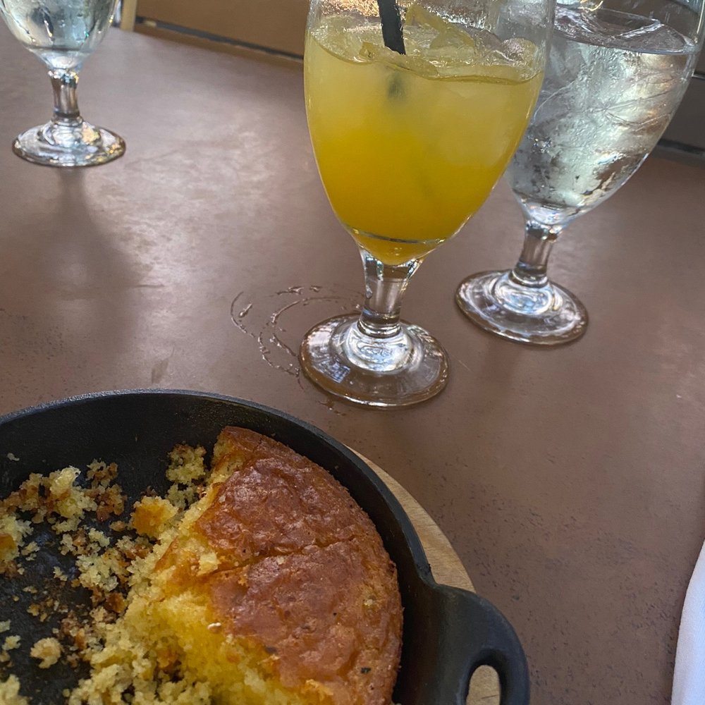 Roaring Fork - Cornbread and Mango Lemonade - New American Near Me - Austin, Texas Roaring Fork - Cornbread and Mango Lemonade - New American Near Me - Austin, Texas