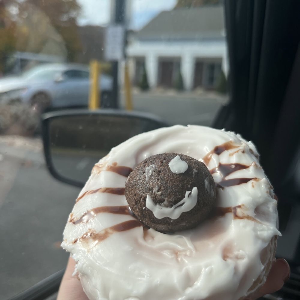 Dunkin' - Donuts Near Me - Southbury, Connecticut