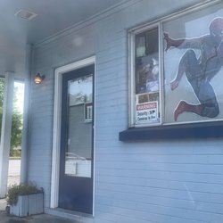 The Toy Box Collectables - Closed early. Customers leaving. See cars outside waiting :(