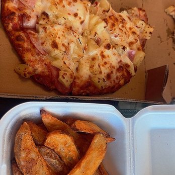 Amigo's Pizza - Lunch special Ham and Hawaiian Pineapple Pizza - Pizza Near Me - Bakersfield, California