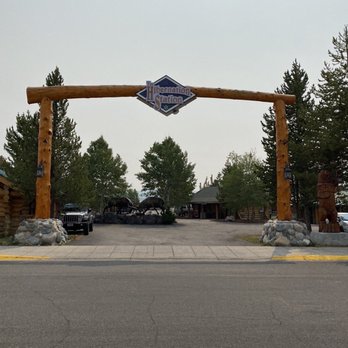 Hibernation Station - Hibernation Station - Hotels Near Me - West Yellowstone, Montana Hibernation Station - Hibernation Station - Hotels Near Me - West Yellowstone, Montana
