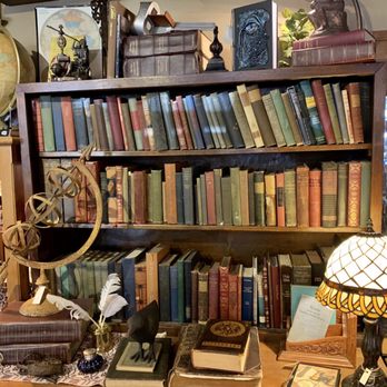 A Long Story Short - Bookstores Near Me - Pigeon Forge, Tennessee A Long Story Short - Bookstores Near Me - Pigeon Forge, Tennessee