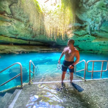 Devil's Den Prehistoric Spring - Scuba Diving Near Me - Williston, Florida Devil's Den Prehistoric Spring - Scuba Diving Near Me - Williston, Florida