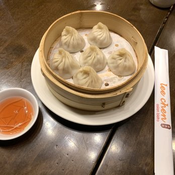 Lee Chen Asian Bistro - King - Soup dumpling (pork) - Dim Sum Near Me - Toronto, Ontario Lee Chen Asian Bistro - King - Soup dumpling (pork) - Dim Sum Near Me - Toronto, Ontario