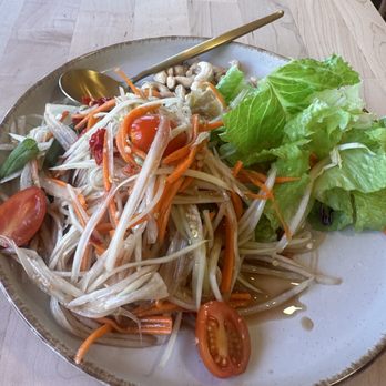 Jeeb Thai Eatery - Papaya salad - Thai Near Me - Redondo Beach, California