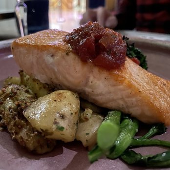 H Tasting Lounge - Salmon - Lounges Near Me - Vancouver, British Columbia H Tasting Lounge - Salmon - Lounges Near Me - Vancouver, British Columbia