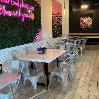El Sitio - Inside tables - Waffles Near Me - Greenacres, Florida El Sitio - Inside tables - Waffles Near Me - Greenacres, Florida