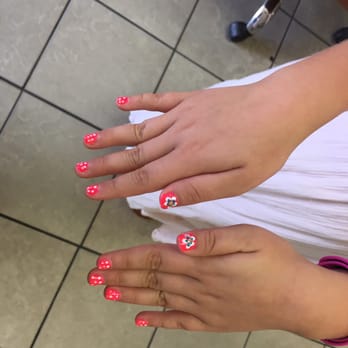 Vartani Nail Design - My daughter loved Nancy and said she was the best nail lady ever! - Nail Salons Near Me - Glendale, California Vartani Nail Design - My daughter loved Nancy and said she was the best nail lady ever! - Nail Salons Near Me - Glendale, California
