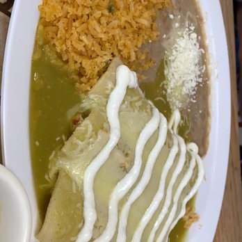 Gonzalez's Restaurant - Chicken enchiladas! - Mexican Near Me - Orange, California Gonzalez's Restaurant - Chicken enchiladas! - Mexican Near Me - Orange, California