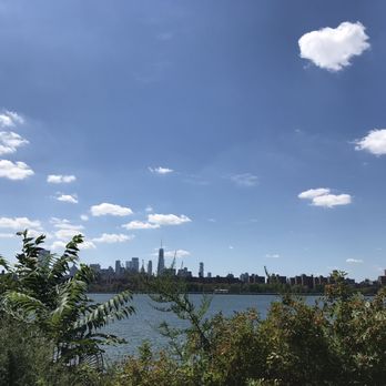 Bushwick Inlet Park - Parks Near Me - New York, New York
