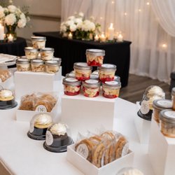 Cupcakes, cookies, cupcake jars