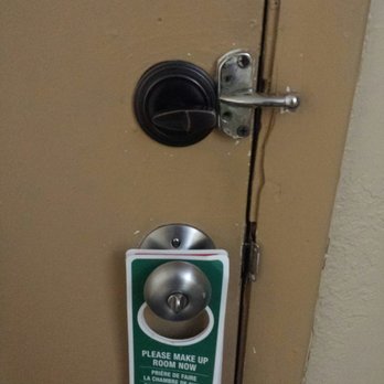 New World Inn - Um, you can lock this before you close the door, for those of you who have the "unlocking" door....jeesh - Hotels Near Me - Barre, Vermont New World Inn - Um, you can lock this before you close the door, for those of you who have the "unlocking" door....jeesh - Hotels Near Me - Barre, Vermont