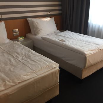 Holiday Inn - Hotels Near Me - Vienna, 9