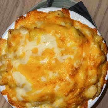 Red Rooster Overtown - Mac & Cheese - Cocktail Bars Near Me - Miami, Florida Red Rooster Overtown - Mac & Cheese - Cocktail Bars Near Me - Miami, Florida