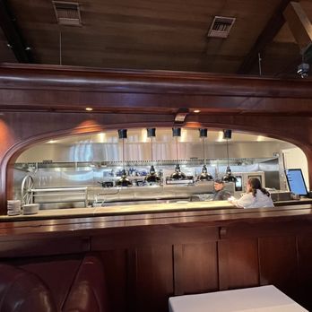 Eight North - Kitchen area - Wine Bars Near Me - Calistoga, California Eight North - Kitchen area - Wine Bars Near Me - Calistoga, California