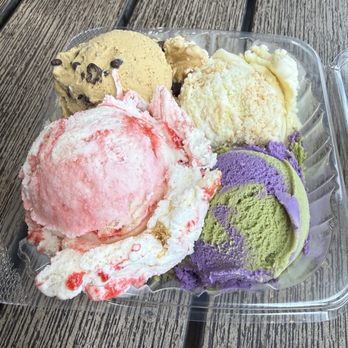 Cali Cream - Ice Cream Flight - Ice Cream & Frozen Yogurt Near Me - San Diego, California