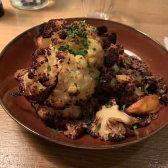 Glou - Cauliflower with turmeric, salted crumble, carrots, and smash lentils - French Near Me - Paris, 75 Glou - Cauliflower with turmeric, salted crumble, carrots, and smash lentils - French Near Me - Paris, 75