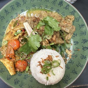 Boa-Bao - Beef Redeng - Asian Fusion Near Me - Lisbon, 11